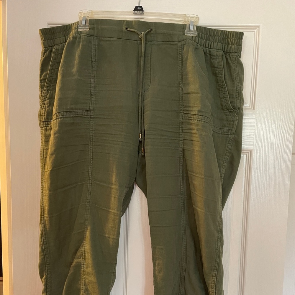 Old Navy Cropped Cotton Pants